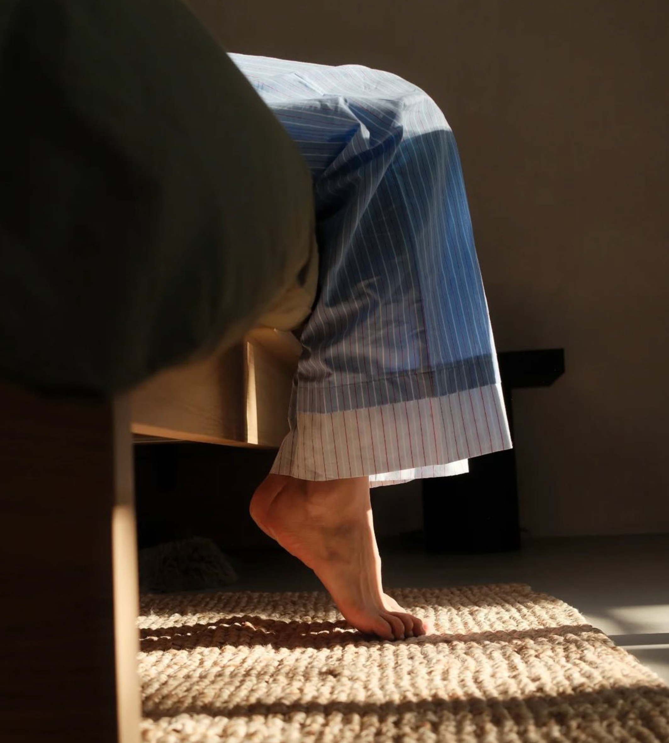 What kills toenail fungus naturally?